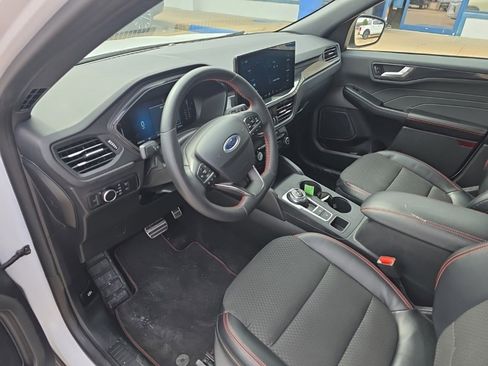 Used 2023 Ford Escape ST-Line w/ Tech Pack #1 image 10