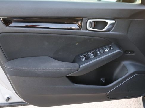 Used 2024 Honda Civic EX image 12