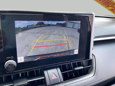 Used 2024 Toyota RAV4 XLE FWD image 25