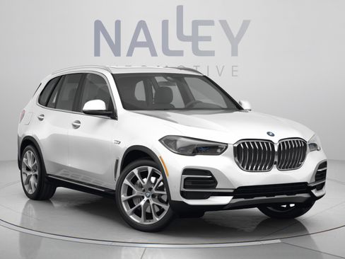 Used 2023 BMW X5 xDrive45e w/ Executive Package AWD/4WD image 6