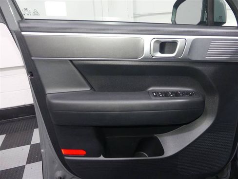 Used 2024 Hyundai Santa Fe SE FWD image 18