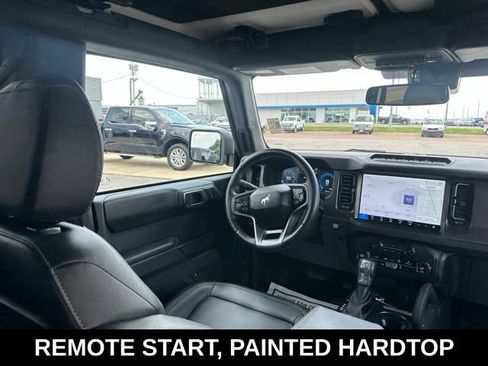 Used 2025 Ford Bronco Badlands AWD/4WD image 3