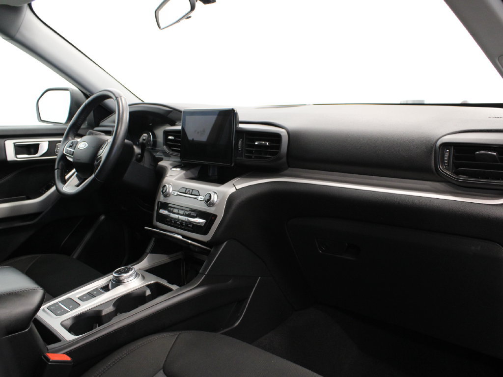 Used 2023 Ford Explorer XLT RWD image 17