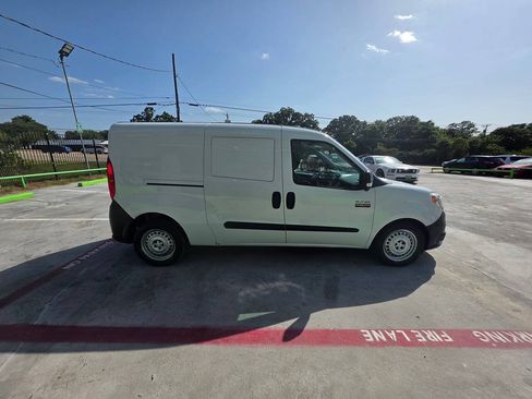 Used 2017 RAM ProMaster City Tradesman FWD image 16