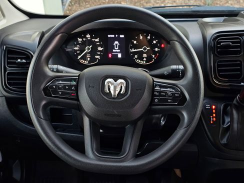 Used 2025 RAM ProMaster 2500 w/ Convenience Group image 25