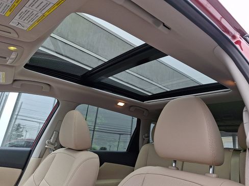 Used 2020 Nissan Rogue SL w/ Premium Package image 14