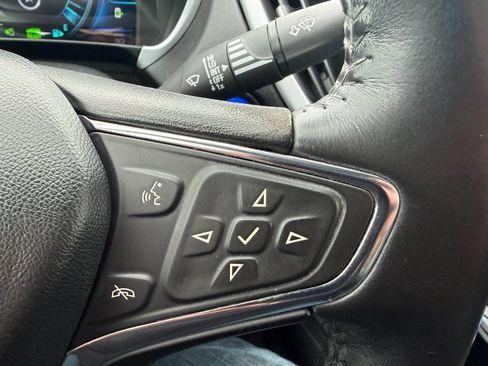 Used 2017 Chevrolet Volt LT image 18