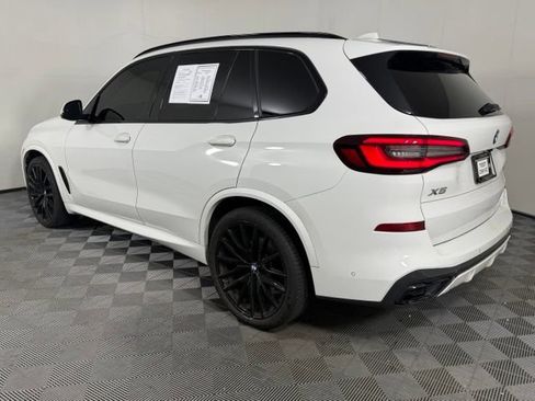 Used 2022 BMW X5 xDrive40i w/ M Sport Package AWD/4WD image 4