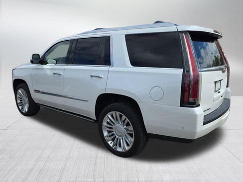 Used 2017 Cadillac Escalade Platinum AWD/4WD image 4