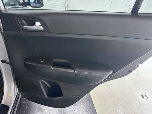 Used 2021 Kia Sportage LX AWD/4WD image 25