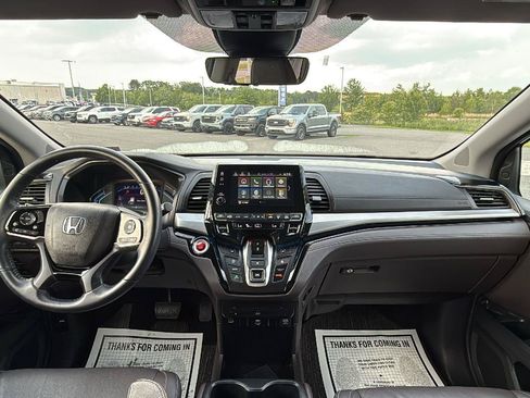 Used 2023 Honda Odyssey Touring image 24