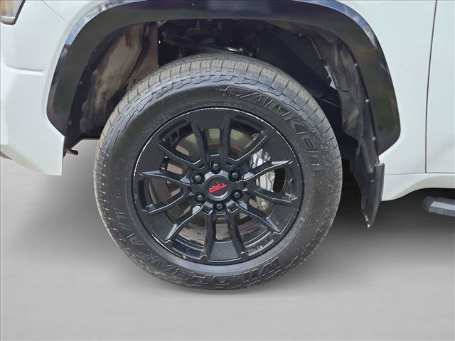 Used 2024 Toyota Tundra Platinum w/ TRD Off-Road Package AWD/4WD image 24