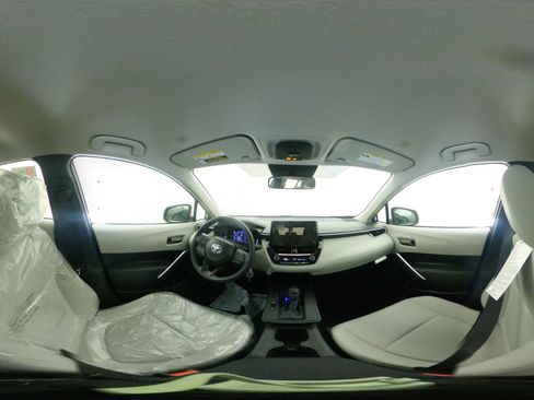 New 2026 Toyota Corolla Cross L FWD image 33