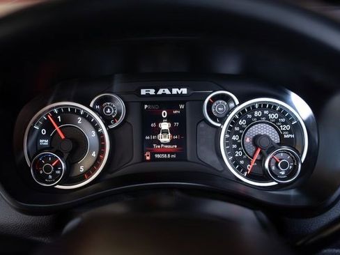 Used 2024 RAM 3500 Big Horn image 19