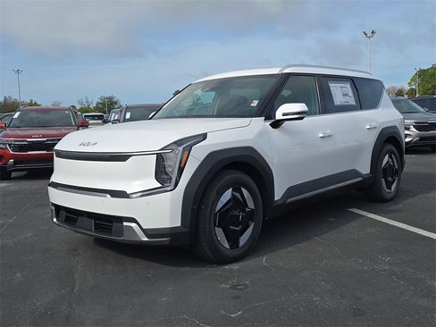 New 2026 Kia EV9 Wind image 4