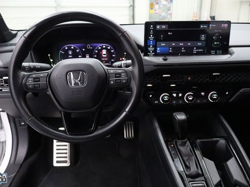 Used 2024 Honda Accord Sport image 19