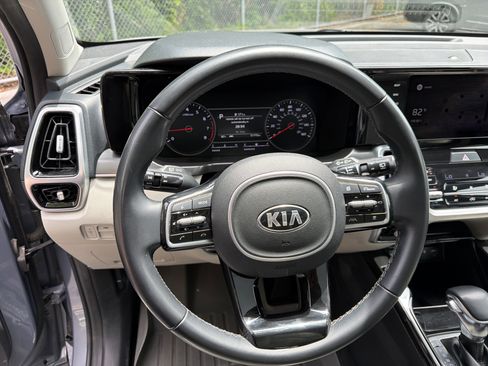 Used 2021 Kia Sorento SX AWD/4WD image 18