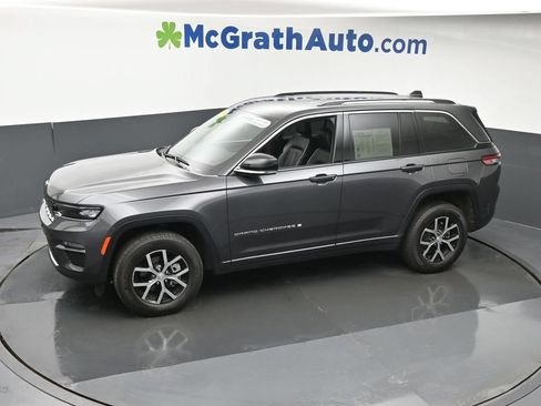 Used 2023 Jeep Grand Cherokee Limited AWD/4WD image 23