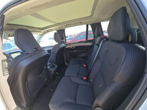 Used 2025 Volvo XC90 B6 Plus AWD/4WD image 13