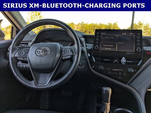 Used 2023 Toyota Camry XSE image 11