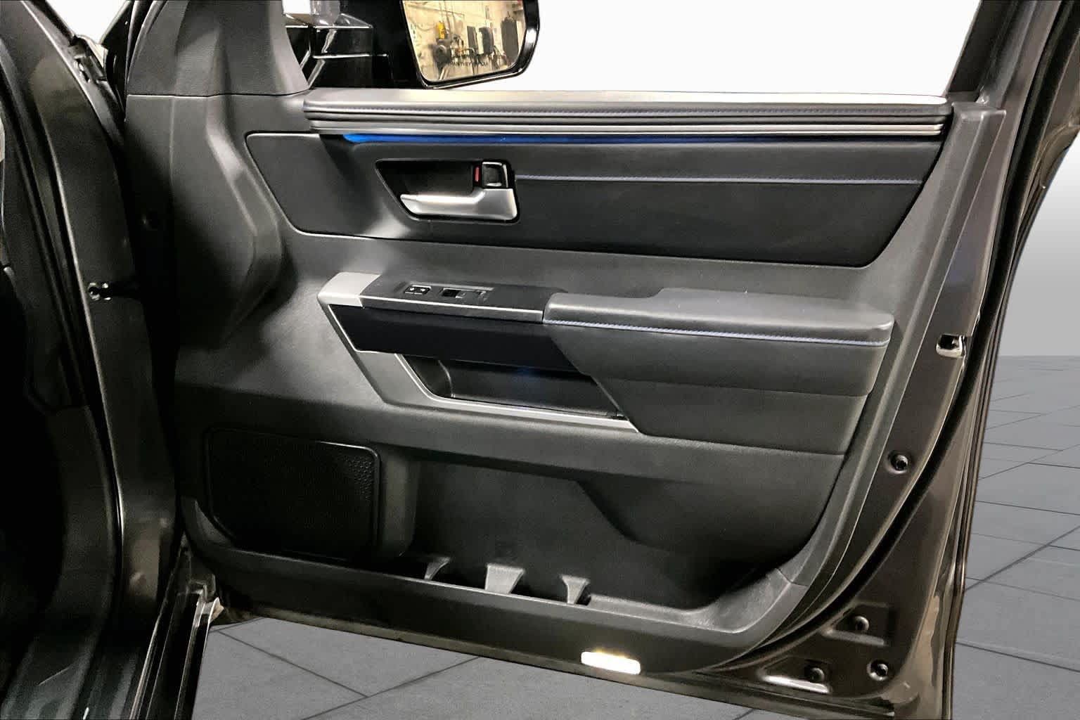 Used 2024 Toyota Tundra Platinum AWD/4WD image 21