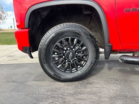 Certified 2021 Chevrolet Silverado 3500 LTZ w/ LTZ Plus Package image 27