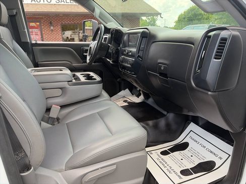 Used 2019 Chevrolet Silverado 2500 W/T w/ WT Convenience Package RWD image 20