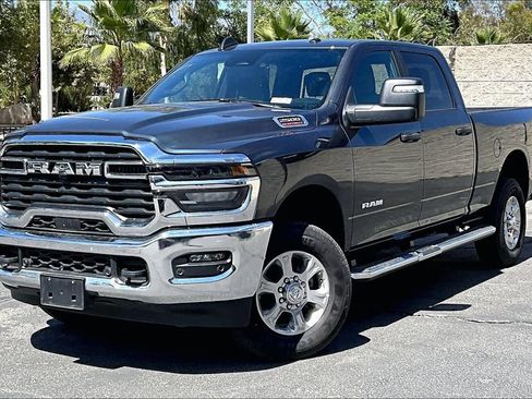 Certified 2025 RAM 2500 Big Horn AWD/4WD image 2