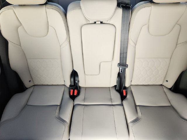 New 2026 Volvo XC90 T8 Plus w/ Protection Package AWD/4WD image 14