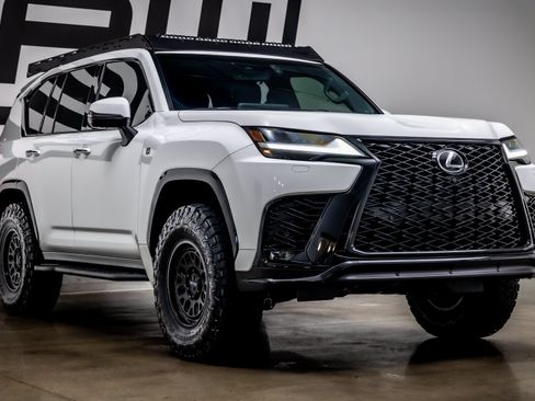 Used 2024 Lexus LX 600 F Sport AWD/4WD image 40