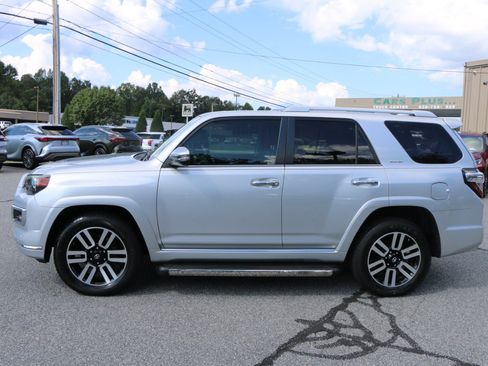 Used 2020 Toyota 4Runner Limited AWD/4WD image 2