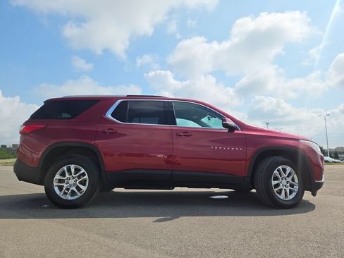 Used 2018 Chevrolet Traverse LT AWD/4WD image 24