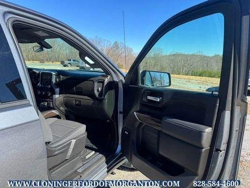 Used 2021 GMC Sierra 1500 Elevation w/ Preferred Package image 18