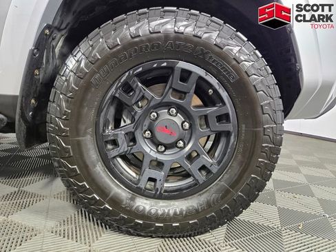 Used 2019 Toyota 4Runner TRD Off-Road Premium image 11
