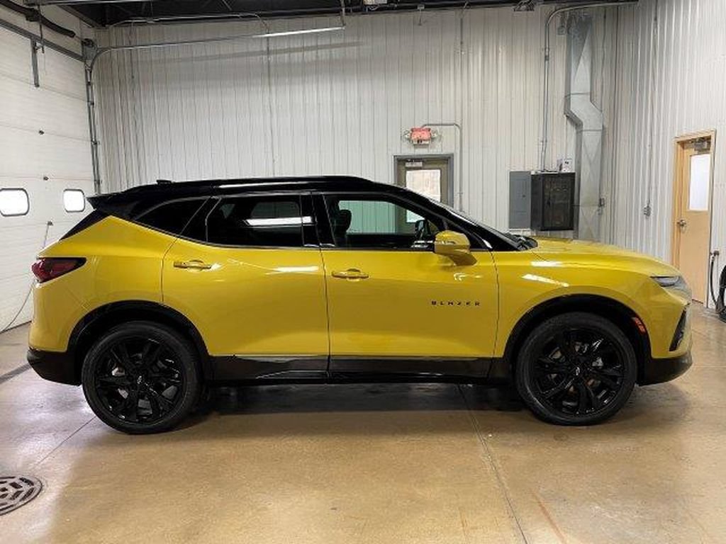 Used 2022 Chevrolet Blazer RS w/ Enhanced Convenience Package AWD/4WD image 5