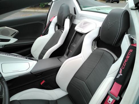 Used 2023 Chevrolet Corvette Stingray Premium Conv w/ 3LT RWD image 18
