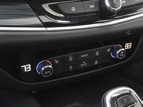 Used 2021 Buick Enclave Essence w/ Sound and Sites Package image 13