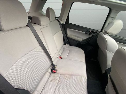 Used 2018 Subaru Forester 2.5i Premium image 18