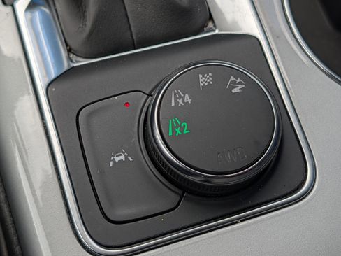 Certified 2025 Chevrolet Blazer LT AWD/4WD image 22