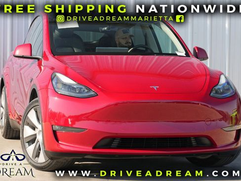 Used 2022 Tesla Model Y Long Range image 2