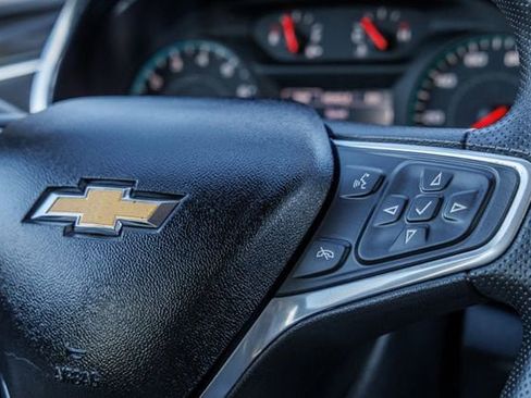 Used 2020 Chevrolet Malibu LT image 24