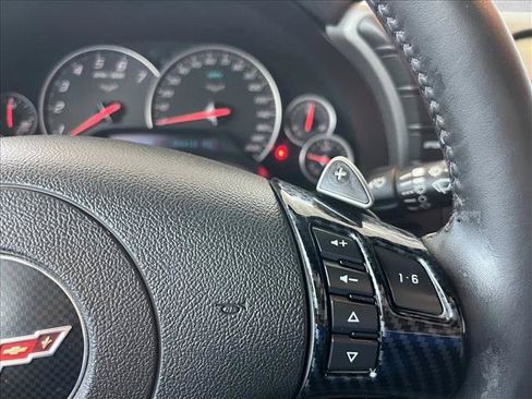 Used 2007 Chevrolet Corvette Coupe w/ Preferred Equipment Group RWD image 17