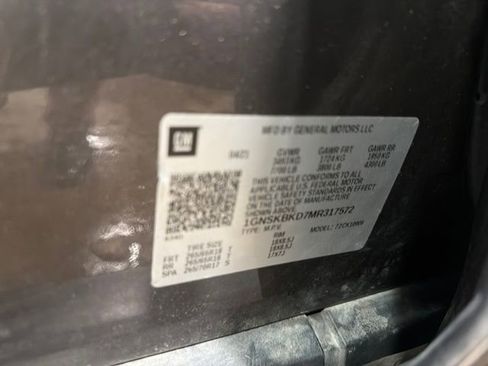 Used 2021 Chevrolet Suburban LS image 17