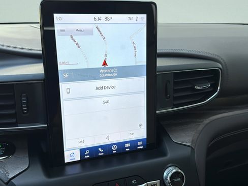 Used 2020 Ford Explorer Platinum w/ Premium Technology Package image 49