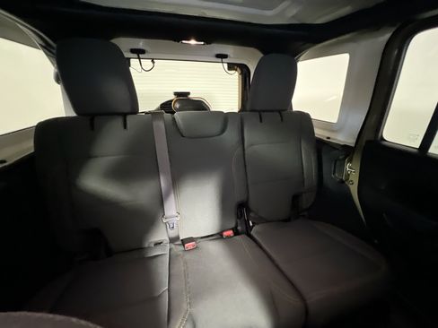 Used 2025 Jeep Wrangler Unlimited Sport AWD/4WD image 30