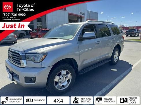 Used 2019 Toyota Sequoia SR5 AWD/4WD image 65