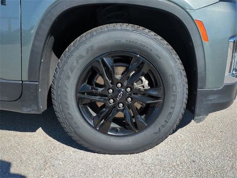 Certified 2023 Chevrolet Traverse LT image 11