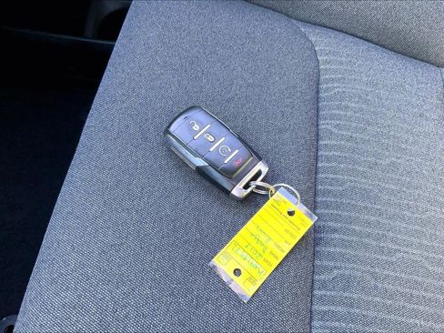 Used 2019 RAM 1500 Big Horn image 15