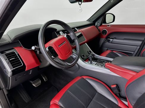 Used 2019 Land Rover Range Rover Sport HSE Dynamic image 10