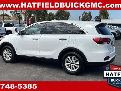Used 2019 Kia Sorento FWD image 3